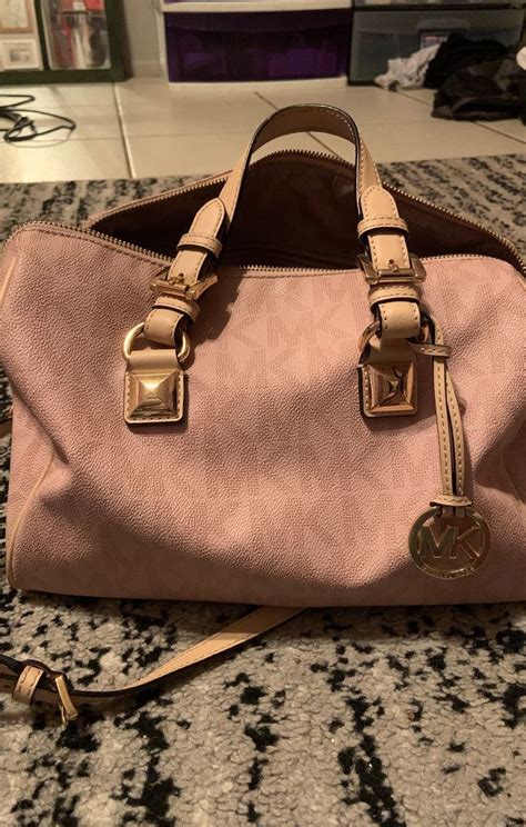 michael kors baby pink